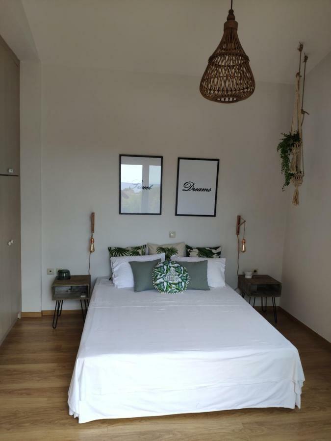 Olive Tree Cottage 2 Néa Péramos Extérieur photo